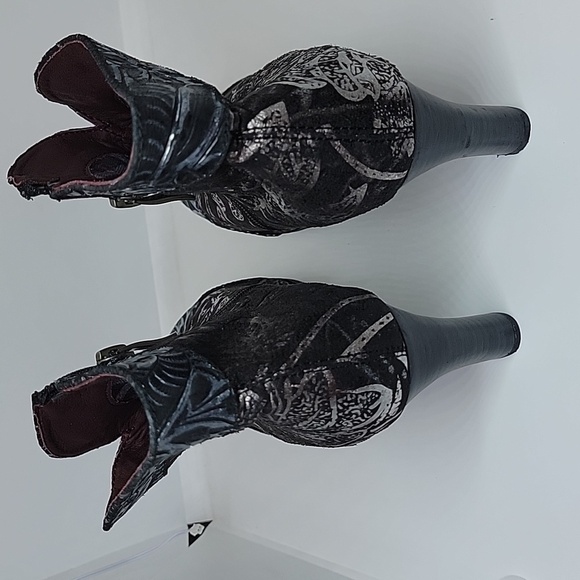 L'Artiste Womens Lidia Ankle Boots Black Silver Floral Leather Zip 8.6 EUR 39 - Picture 4 of 5